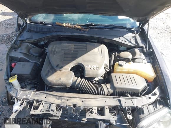 ✅ 2022 Chrysler 300 S • VIN: 2C3CCABG8NH130829 • Lot: 43579051. Listed on IAAI with 59,486 mi. Free auction sales archive from the USA and detailed vehicle history report at DreamBid. Image 10.