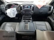 ✅ 2019 Chevrolet Silverado 2500HD LTZ • VIN: 1GC1KTEG7KF212920 • Lot: 85594154. Wystawiony na Copart z przebiegiem 111 050 mil. Bezpłatny archiwum sprzedaży aukcyjnych z USA i szczegółowy raport historii pojazdu na DreamBid. Zdjęcie 8.