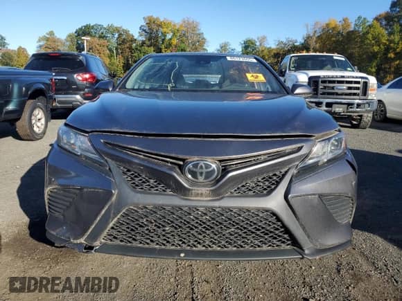 2019 Toyota Camry LE with VIN 4T1B11HK7KU204772, listed as a Copart auction lot 86123655 with 116,915 mi miles and Clean title. Bid and sale history available at DreamBid. Image 5.