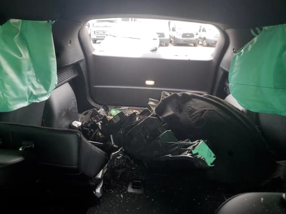 ✅ 2025 Ford Escape ST-Line Select • VIN: 1FMCU9NA9SUB03576 • Лот: 90123555. Опубликован ранее на Copart с пробегом 15 154 миль. Бесплатный доступ к архиву аукционных продаж из США и подробный отчёт об истории автомобиля на DreamBid. Изображение 10.