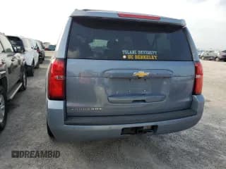 ✅ 2015 Chevrolet Suburban LT • VIN: 1GNSKJKC7FR644106 • Lot: 76711644. Wystawiony na Copart z przebiegiem 139 649 mil. Bezpłatny archiwum sprzedaży aukcyjnych z USA i szczegółowy raport historii pojazdu na DreamBid. Zdjęcie 6.