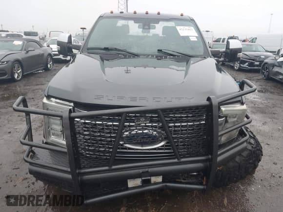✅ 2017 Ford F-250 Lariat • VIN: 1FT7W2BT4HEB51261 • Lot: 43745317. Listed on IAAI with 200,285 mi. Free auction sales archive from the USA and detailed vehicle history report at DreamBid. Image 12.