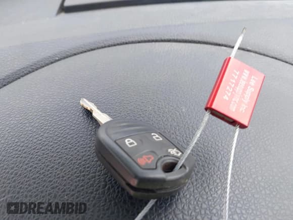 ✅ 2015 Ford Expedition XLT • VIN: 1FMJU1JT3FEF50159 • Лот: 43601109. Опубликован ранее на IAAI с пробегом 182 605 миль. Бесплатный доступ к архиву аукционных продаж из США и подробный отчёт об истории автомобиля на DreamBid. Изображение 11.