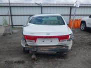 ✅ 2009 Hyundai Azera Limited • VIN: KMHFC46F79A358185 • Lot: 42502180. Listed on IAAI with 176,983 mi. Free auction sales archive from the USA and detailed vehicle history report at DreamBid. Image 16.