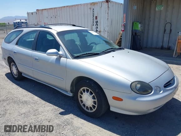 ✅ 1999 Ford Taurus SE • VIN: 1FAFP58S8XA118834 • Лот: 42593532. Опубликован ранее на IAAI с пробегом 141 242 миль. Бесплатный доступ к архиву аукционных продаж из США и подробный отчёт об истории автомобиля на DreamBid. Изображение 1.