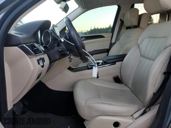 ✅ 2017 Mercedes-Benz GLE 350 • VIN: 4JGDA5HBXHA831704 • Lot: 92461805. Listed on Copart with 168,241 mi. Free auction sales archive from the USA and detailed vehicle history report at DreamBid. Image 7.