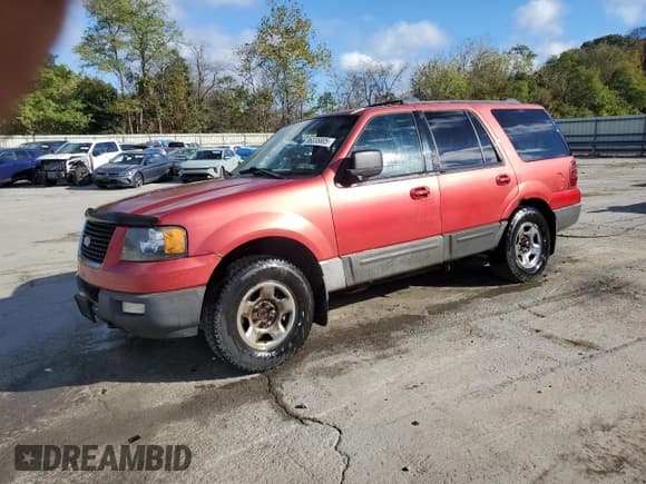 ✅ 2003 Ford Expedition Special Service • VIN: 1FMPU16L13LB86026 • Lot: 86335805. Wystawiony na Copart z przebiegiem 205 689 mil. Bezpłatny archiwum sprzedaży aukcyjnych z USA i szczegółowy raport historii pojazdu na DreamBid. Zdjęcie 1.
