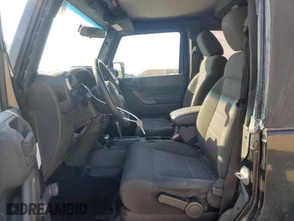 ✅ 2012 Jeep Wrangler Sport • VIN: 1C4GJWAG9CL202347 • Lot: 84650075. Wystawiony na Copart z przebiegiem 92 683 mil. Bezpłatny archiwum sprzedaży aukcyjnych z USA i szczegółowy raport historii pojazdu na DreamBid. Zdjęcie 7.