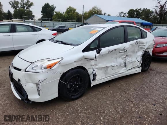 ✅ 2015 Toyota Prius Two • VIN: JTDKN3DU6F1923899 • Lot: 89857935. Listed on Copart with 159,983 mi. Free auction sales archive from the USA and detailed vehicle history report at DreamBid. Image 1.