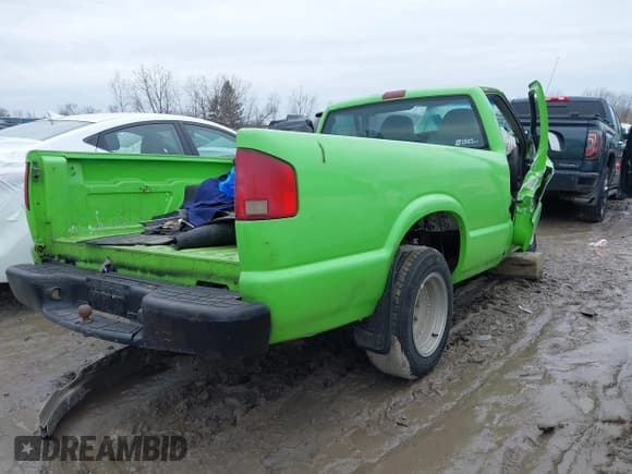 ✅ 2003 Chevrolet S-10 LS • VIN: 1GCCS14X138275192 • Лот: 41706439. Опубликован ранее на IAAI с пробегом Не указан. Бесплатный доступ к архиву аукционных продаж из США и подробный отчёт об истории автомобиля на DreamBid. Изображение 4.