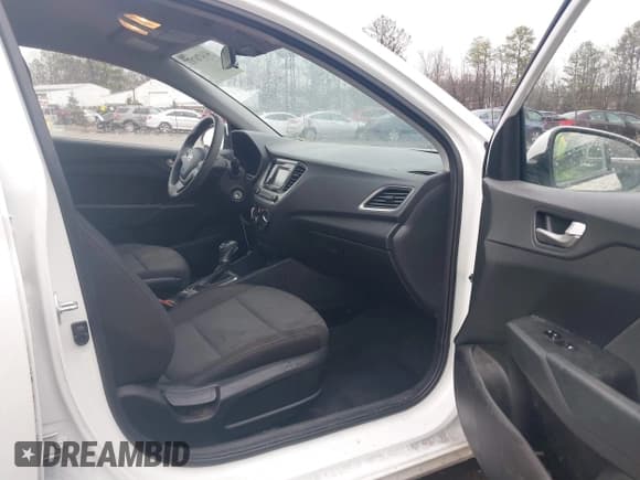 ✅ 2019 Hyundai Accent SEL • VIN: 3KPC24A37KE041226 • Лот: 41470701. Опубликован ранее на IAAI с пробегом 72 819 миль. Бесплатный доступ к архиву аукционных продаж из США и подробный отчёт об истории автомобиля на DreamBid. Изображение 5.