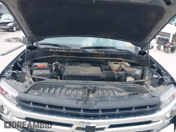 ✅ 2019 Chevrolet Silverado 1500 LT • VIN: 1GCPWCED4KZ134888 • Lot: 43114172. Wystawiony na IAAI z przebiegiem 77 993 mil. Bezpłatny archiwum sprzedaży aukcyjnych z USA i szczegółowy raport historii pojazdu na DreamBid. Zdjęcie 10.