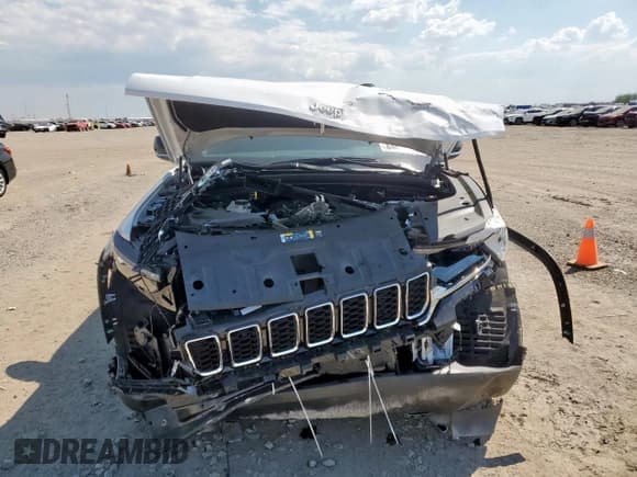 ✅ 2025 Jeep Grand Cherokee Limited • VIN: 1C4RJGBG7SC287457 • Лот: 84611965. Опубликован ранее на Copart с пробегом 8 782 миль. Бесплатный доступ к архиву аукционных продаж из США и подробный отчёт об истории автомобиля на DreamBid. Изображение 5.