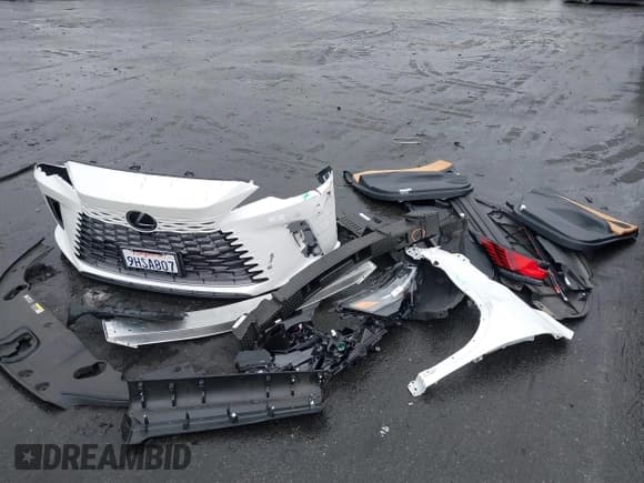 ✅ 2023 Lexus RX 350 • VIN: 2T2BAMCA0PC034324 • Lot: 41759608. Wystawiony na IAAI z przebiegiem 8 001 mil. Bezpłatny archiwum sprzedaży aukcyjnych z USA i szczegółowy raport historii pojazdu na DreamBid. Zdjęcie 12.