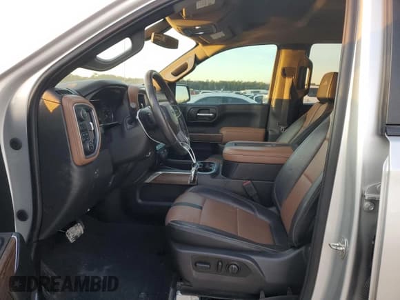 ✅ 2020 Chevrolet Silverado 1500 RST • VIN: 3GCUYEED6LG439271 • Lot: 40663434. Wystawiony na Copart z przebiegiem Nie podano. Bezpłatny archiwum sprzedaży aukcyjnych z USA i szczegółowy raport historii pojazdu na DreamBid. Zdjęcie 7.