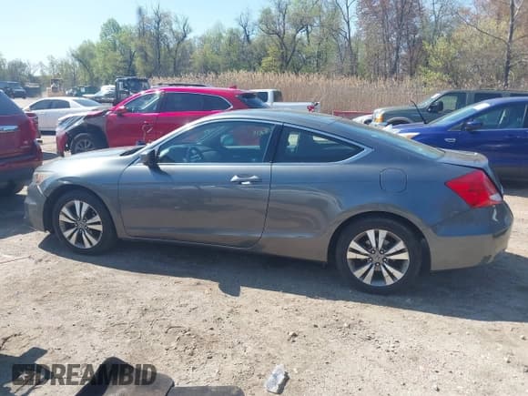 ✅ 2012 Honda Accord LX-S • VIN: 1HGCS1A36CA023403 • Lot: 41976867. Listed on IAAI with 92,080 mi. Free auction sales archive from the USA and detailed vehicle history report at DreamBid. Image 14.