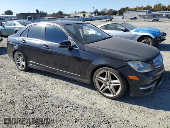 ✅ 2012 Mercedes-Benz C 250 Sport • VIN: WDDGF4HB4CA608988 • Lot: 90822395. Listed on Copart with 113,978 mi. Free auction sales archive from the USA and detailed vehicle history report at DreamBid. Image 4.