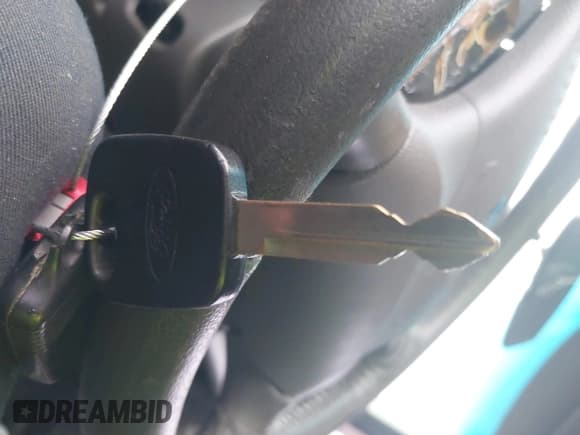 ✅ 2001 Ford Explorer Sport Trac • VIN: 1FMZU77E11UA37375 • Lot: 42876822. Wystawiony na IAAI z przebiegiem 154 633 mil. Bezpłatny archiwum sprzedaży aukcyjnych z USA i szczegółowy raport historii pojazdu na DreamBid. Zdjęcie 11.