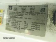 ✅ 2015 Chevrolet Silverado 2500HD Work Truck • VIN: 1GC0CUEG0FZ127484 • Lot: 42210539. Wystawiony na IAAI z przebiegiem 140 254 mil. Bezpłatny archiwum sprzedaży aukcyjnych z USA i szczegółowy raport historii pojazdu na DreamBid. Zdjęcie 9.