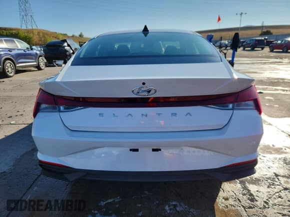 2022 Hyundai Elantra SEL with VIN 5NPLM4AG4NH071362, listed as a Copart auction lot 83839295 with 12,219 mi miles and Salvage title. Bid and sale history available at DreamBid. Image 6.