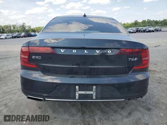 ✅ 2019 Volvo S90 Inscription • VIN: LVYA22ML9KP110238 • Лот: 61596184. Опубликован ранее на Copart с пробегом 92 529 миль. Бесплатный доступ к архиву аукционных продаж из США и подробный отчёт об истории автомобиля на DreamBid. Изображение 6.