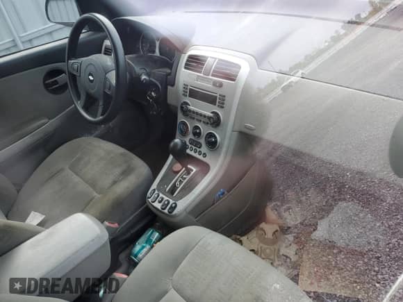 2005 Chevrolet Equinox LS с VIN 2CNDL23F856058999, выставлен на аукционе Copart как лот 75034424 с пробегом Не указан миль и Чистый • Clean title. История ставок и продаж доступна на DreamBid. Изображение 8.