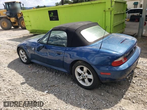 ✅ 2000 BMW Z3 2.5 • VIN: 4USCH9344YLG05011 • Lot: 73979264. Listed on Copart with 91,684 mi. Free auction sales archive from the USA and detailed vehicle history report at DreamBid. Image 2.