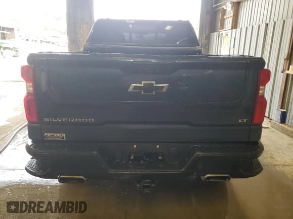 ✅ 2021 Chevrolet Silverado 1500 LT Trail Boss • VIN: 3GCPYFED3MG360323 • Lot: 81523885. Wystawiony na Copart z przebiegiem 115 670 mil. Bezpłatny archiwum sprzedaży aukcyjnych z USA i szczegółowy raport historii pojazdu na DreamBid. Zdjęcie 6.