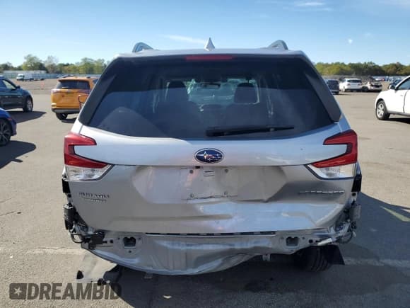 ✅ 2021 Subaru Forester Limited • VIN: JF2SKAUC9MH573677 • Lot: 86765345. Wystawiony na Copart z przebiegiem 28 521 mil. Bezpłatny archiwum sprzedaży aukcyjnych z USA i szczegółowy raport historii pojazdu na DreamBid. Zdjęcie 6.