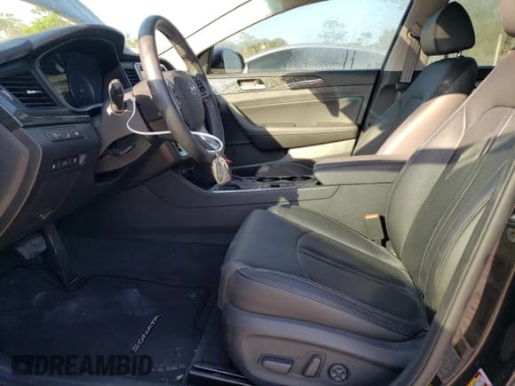 ✅ 2019 Hyundai Sonata SEL • VIN: 5NPE34AF7KH732560 • Lot: 42331193. Listed on Copart with 10,921 mi. Free auction sales archive from the USA and detailed vehicle history report at DreamBid. Image 7.