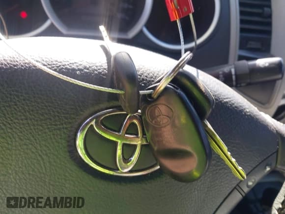 ✅ 2011 Toyota Tacoma PreRunner • VIN: 5TFJU4GN4BX005312 • Lot: 42840848. Listed on IAAI with 155,049 mi. Free auction sales archive from the USA and detailed vehicle history report at DreamBid. Image 11.