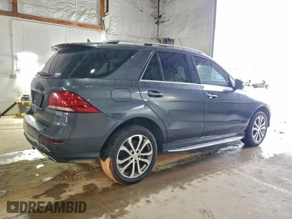 ✅ 2016 Mercedes-Benz GLE 350 • VIN: 4JGDA5JB7GA628245 • Лот: 93277135. Опубликован ранее на Copart с пробегом 243 097 миль. Бесплатный доступ к архиву аукционных продаж из США и подробный отчёт об истории автомобиля на DreamBid. Изображение 3.