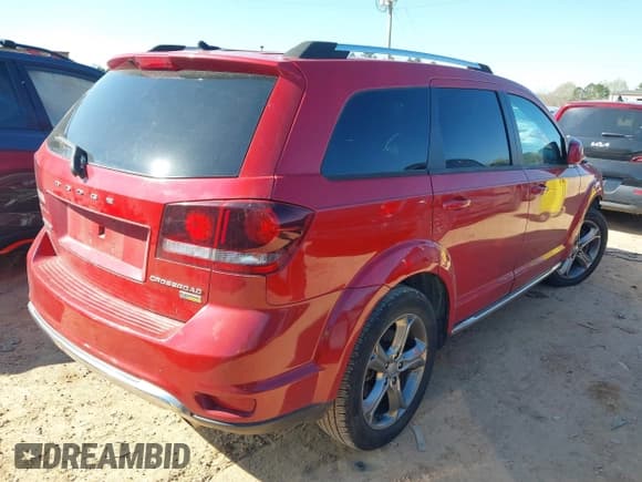 ✅ 2017 Dodge Journey Crossroad Plus • VIN: 3C4PDCGG7HT556604 • Lot: 41883469. Listed on IAAI with 139,194 mi. Free auction sales archive from the USA and detailed vehicle history report at DreamBid. Image 4.
