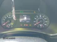 ✅ 2021 Kia Soul LX • VIN: KNDJ23AU1M7792030 • Lot: 43010317. Wystawiony na IAAI z przebiegiem 36 949 mil. Bezpłatny archiwum sprzedaży aukcyjnych z USA i szczegółowy raport historii pojazdu na DreamBid. Zdjęcie 7.