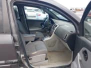 ✅ 2007 Chevrolet Equinox LT • VIN: 2CNDL63F176113433 • Лот: 41716535. Опубликован ранее на IAAI с пробегом 224 450 миль. Бесплатный доступ к архиву аукционных продаж из США и подробный отчёт об истории автомобиля на DreamBid. Изображение 5.