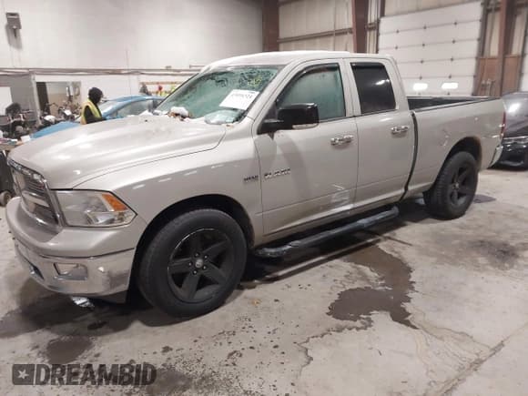 ✅ 2010 Dodge 1500 SLT • VIN: 1D7RV1GT8AS261693 • Lot: 43894324. Listed on IAAI with 145,796 mi. Free auction sales archive from the USA and detailed vehicle history report at DreamBid. Image 2.