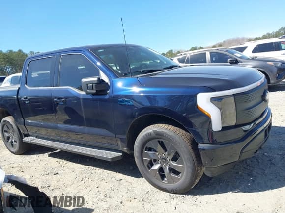 ✅ 2024 Ford F-150 Lightning Flash • VIN: 1FT6W3L75RWG30755 • Lot: 41817158. Listed on IAAI with 1,932 mi. Free auction sales archive from the USA and detailed vehicle history report at DreamBid. Image 13.