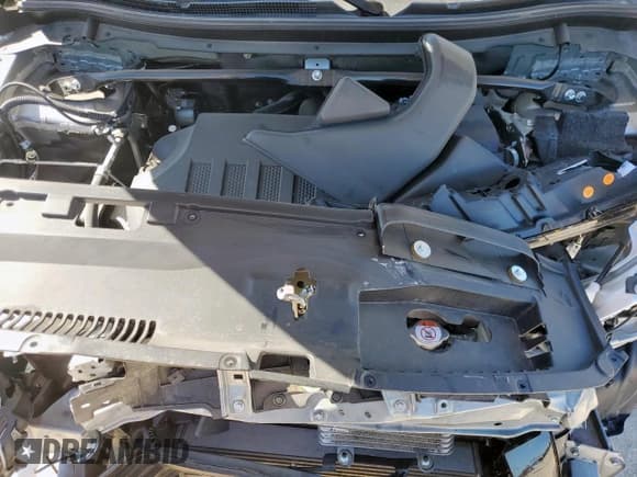 ✅ 2024 Mitsubishi Eclipse Cross LE • VIN: JA4ATVAA2RZ073602 • Lot: 90460365. Listed on Copart with 9,225 mi. Free auction sales archive from the USA and detailed vehicle history report at DreamBid. Image 12.