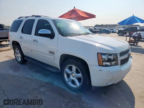 ✅ 2012 Chevrolet Tahoe LT • VIN: 1GNSCBE00CR225319 • Lot: 72079355. Wystawiony na Copart z przebiegiem 198 592 mil. Bezpłatny archiwum sprzedaży aukcyjnych z USA i szczegółowy raport historii pojazdu na DreamBid. Zdjęcie 4.