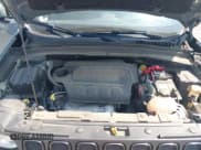 ✅ 2018 Jeep Renegade Latitude • VIN: ZACCJBBB6JPJ44553 • Lot: 42422250. Wystawiony na IAAI z przebiegiem 71 276 mil. Bezpłatny archiwum sprzedaży aukcyjnych z USA i szczegółowy raport historii pojazdu na DreamBid. Zdjęcie 10.