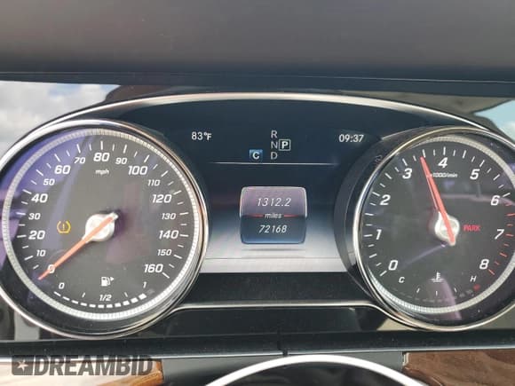 ✅ 2019 Mercedes-Benz E 450 • VIN: WDDZH6JB7KA507533 • Lot: 54134665. Listed on Copart with 72,168 mi. Free auction sales archive from the USA and detailed vehicle history report at DreamBid. Image 9.