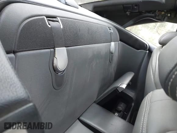 ✅ 2003 Mercedes-Benz SL 55/63 AMG • VIN: WDBSK74F63F045826 • Lot: 43302264. Listed on IAAI with Not provided. Free auction sales archive from the USA and detailed vehicle history report at DreamBid. Image 8.