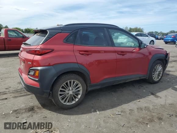 ✅ 2018 Hyundai Kona SEL • VIN: KM8K2CAA8JU080357 • Лот: 70097254. Опубликован ранее на Copart с пробегом 131 872 миль. Бесплатный доступ к архиву аукционных продаж из США и подробный отчёт об истории автомобиля на DreamBid. Изображение 3.