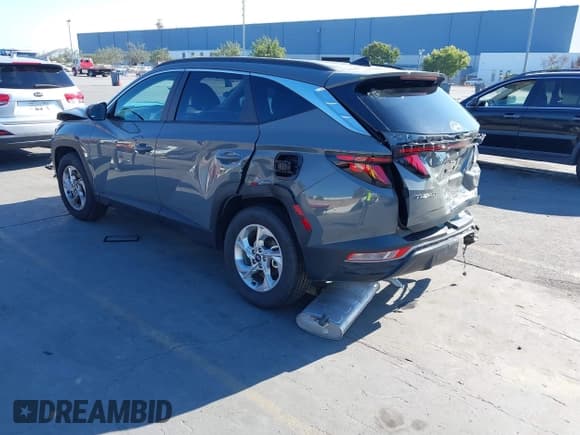✅ 2024 Hyundai Tucson SEL • VIN: 5NMJBCDE2RH405327 • Lot: 43228524. Listed on IAAI with 47,629 mi. Free auction sales archive from the USA and detailed vehicle history report at DreamBid. Image 3.