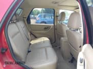 ✅ 2007 Ford Escape Limited • VIN: 1FMCU94117KC03238 • Lot: 42824386. Listed on IAAI with 132,009 mi. Free auction sales archive from the USA and detailed vehicle history report at DreamBid. Image 8.