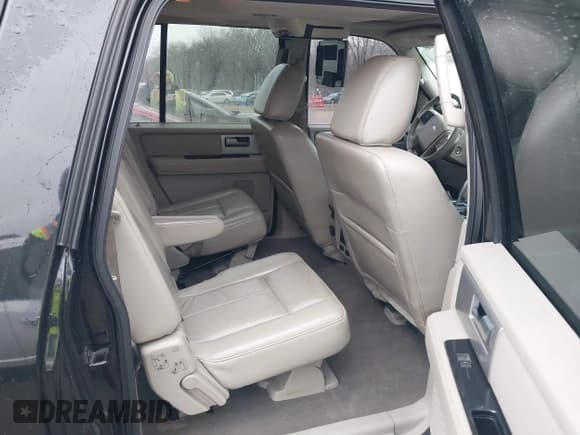 ✅ 2011 Ford Expedition Max Limited • VIN: 1FMJK2A54BEF33457 • Lot: 41864686. Listed on IAAI with 186,278 mi. Free auction sales archive from the USA and detailed vehicle history report at DreamBid. Image 8.