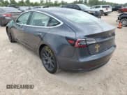 ✅ 2018 Tesla Model 3 Long Range Battery • VIN: 5YJ3E1EB2JF169809 • Lot: 60623104. Wystawiony na Copart z przebiegiem 81 747 mil. Bezpłatny archiwum sprzedaży aukcyjnych z USA i szczegółowy raport historii pojazdu na DreamBid. Zdjęcie 2.