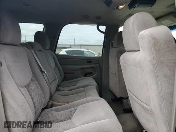 ✅ 2005 Chevrolet Tahoe LS • VIN: 1GNEC13V75J218794 • Lot: 81283455. Listed on Copart with 357,072 mi. Free auction sales archive from the USA and detailed vehicle history report at DreamBid. Image 11.