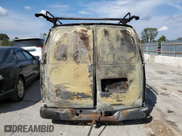 ✅ 2013 Chevrolet Express Cargo • VIN: 1GCSGAFX9D1136352 • Lot: 87037305. Wystawiony na Copart z przebiegiem Nie podano. Bezpłatny archiwum sprzedaży aukcyjnych z USA i szczegółowy raport historii pojazdu na DreamBid. Zdjęcie 6.