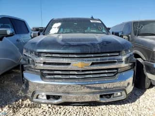 ✅ 2020 Chevrolet Silverado 1500 • VIN: 1GCUWEED9LZ162119 • Lot: 69660514. Wystawiony na Copart z przebiegiem 104 467 mil. Bezpłatny archiwum sprzedaży aukcyjnych z USA i szczegółowy raport historii pojazdu na DreamBid. Zdjęcie 5.